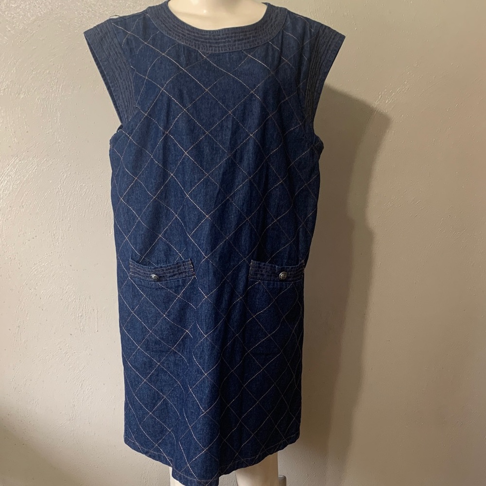 Entro size L Sleeveless Denim Shift Dress Quilted Stitching Pockets NWT